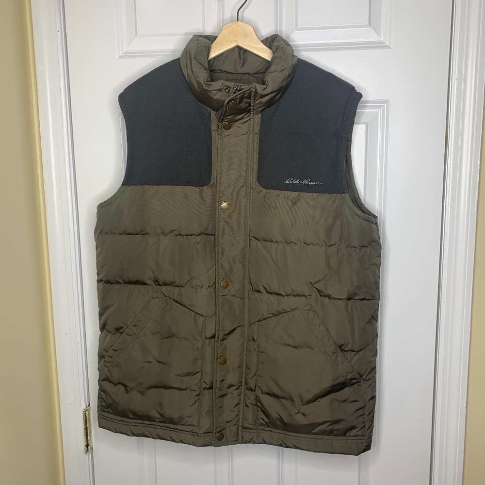 Eddie Bauer Down Vest (LT)
